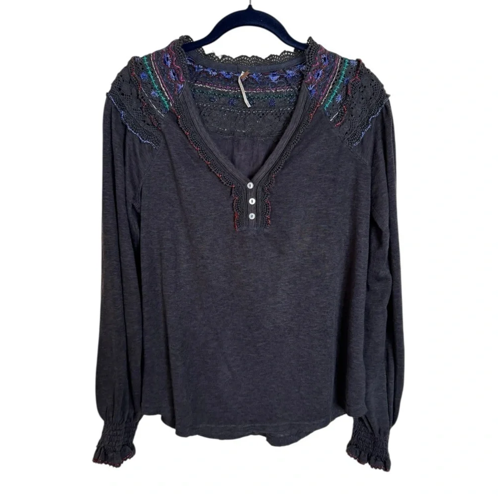 Free People Siesta‎ Fiesta Long Sleeve Boho Y2K Embroidered Top Size Small